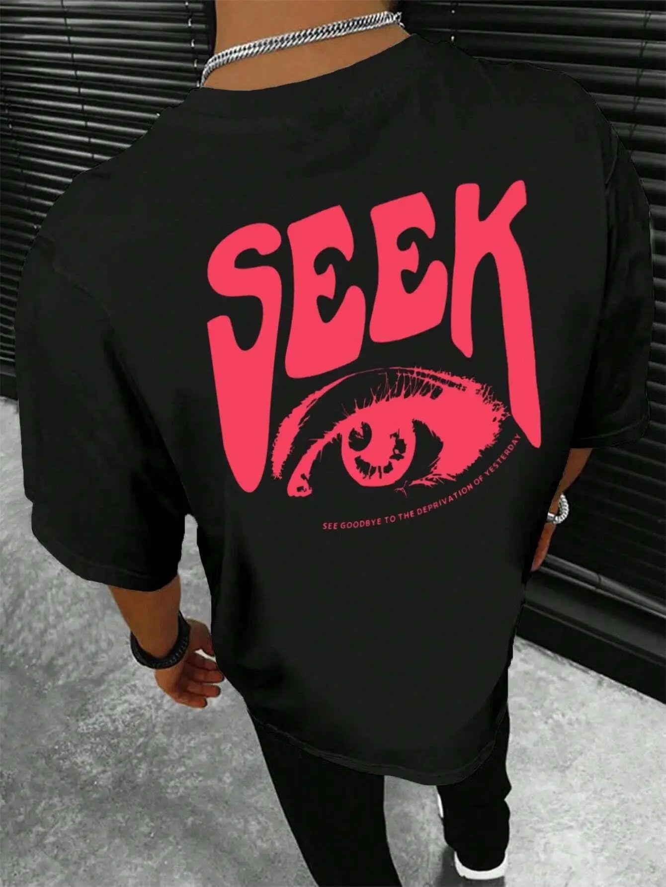 Seek Anticipated Gaze Printing T-Shirt
