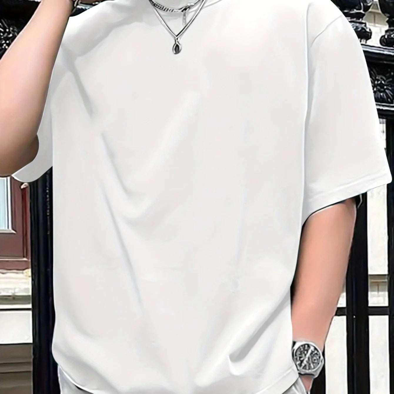 Round neck short sleeved T-shirt top
