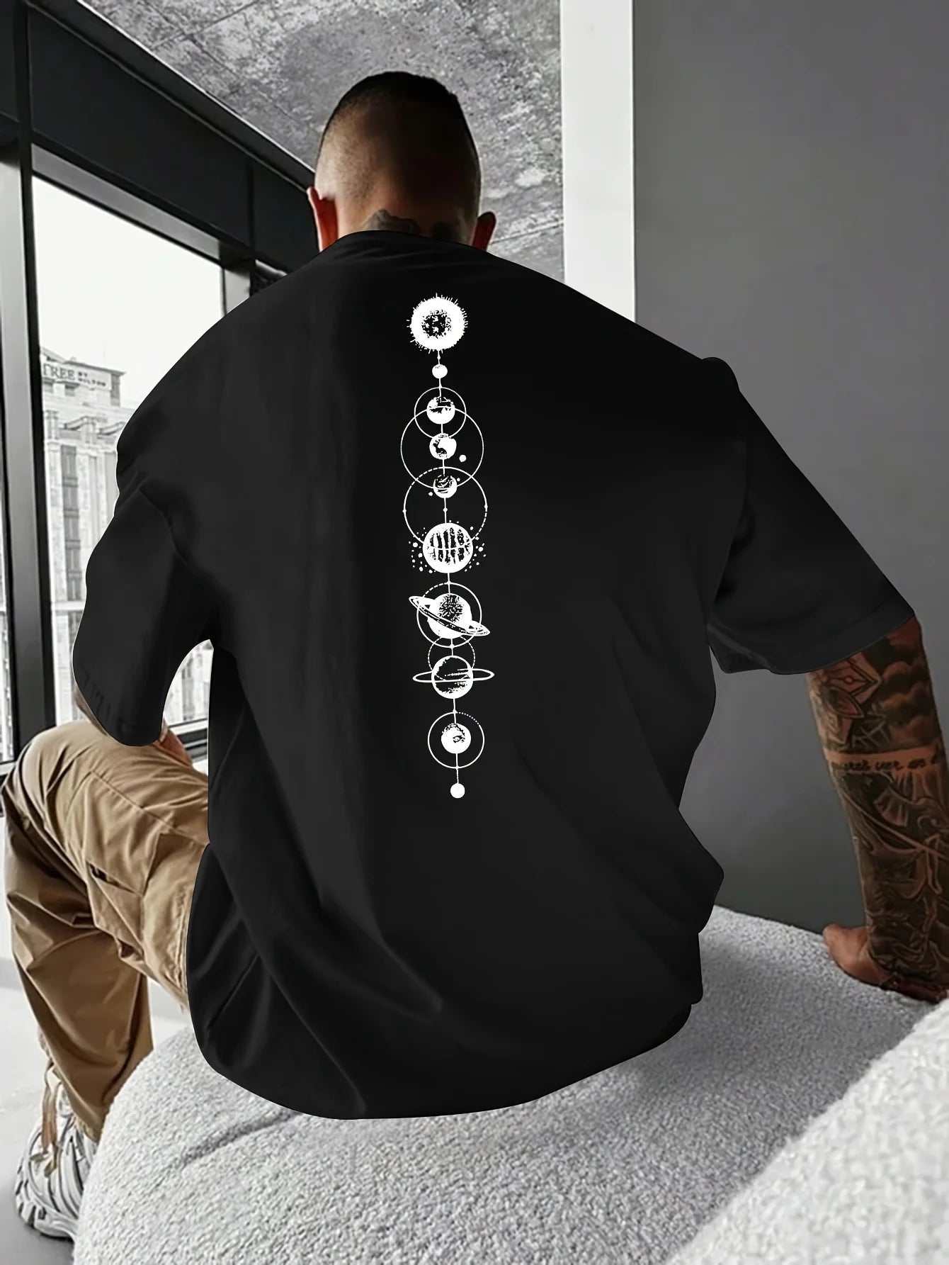 Men's Loose Planet Graphic T-shirt