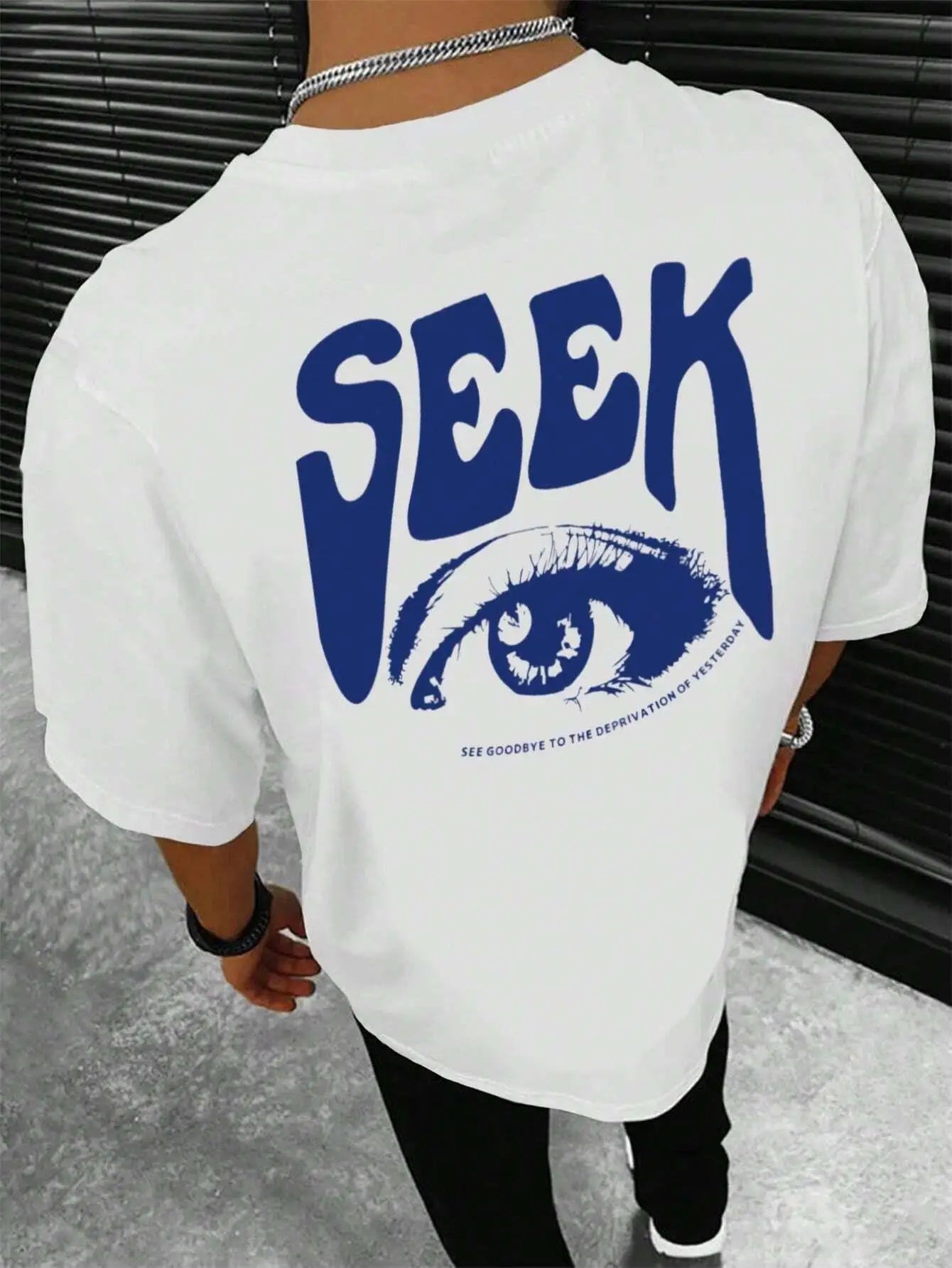 Seek Anticipated Gaze Printing T-Shirt