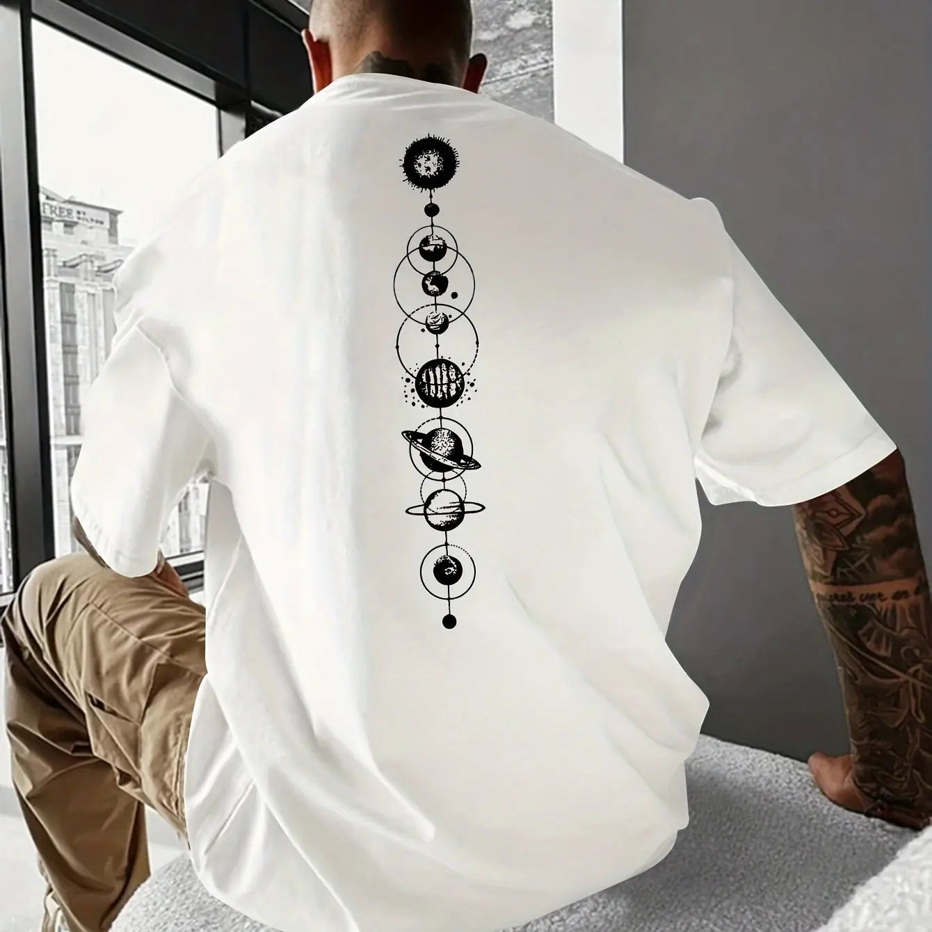 Men's Loose Planet Graphic T-shirt
