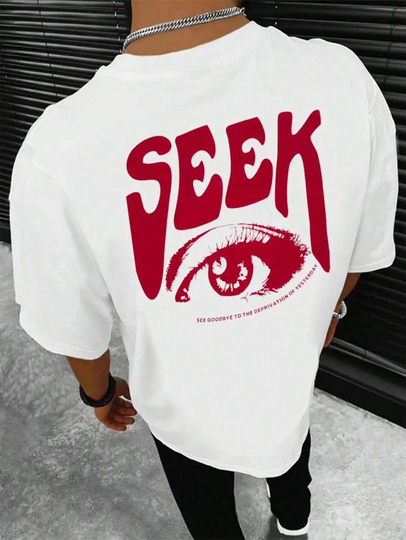 Seek Anticipated Gaze Printing T-Shirt